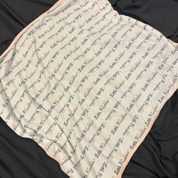 EUC Little Princess Hooded Bath Towel - Picture 3 of 4